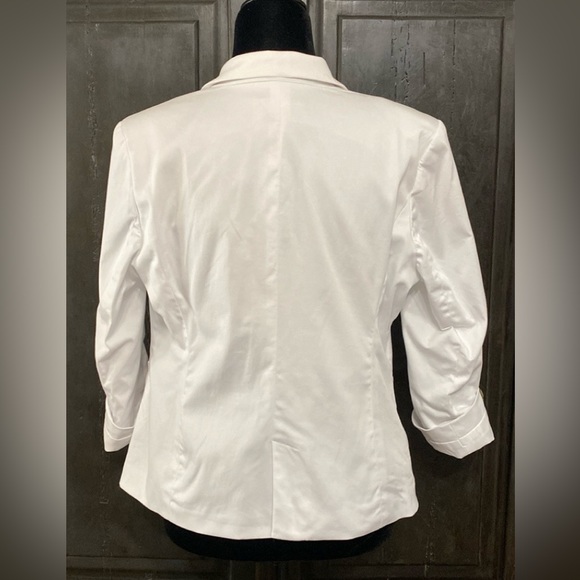 Apostrophe white tailored jacket. Size 16P - Picture 3 of 10